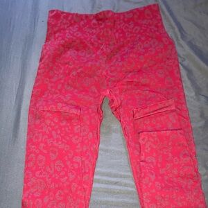 Red leopard leggings